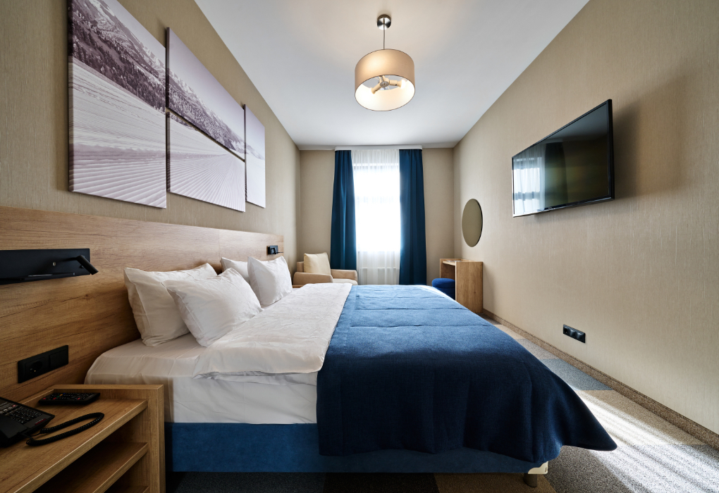 2-мест.(разм. в 3-мест.) 2-комн. апартамент с кухней, корп. 1