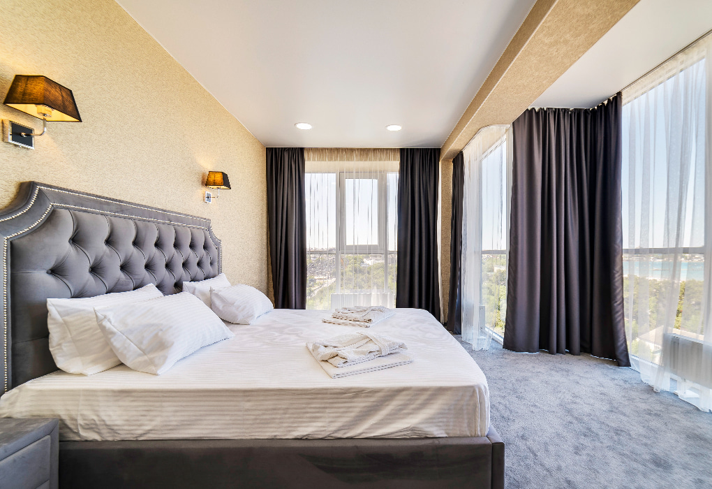 Посмотреть в галерее 2-мест.(разм. в 4-мест.) 3-комн. Deluxe (вид на море)