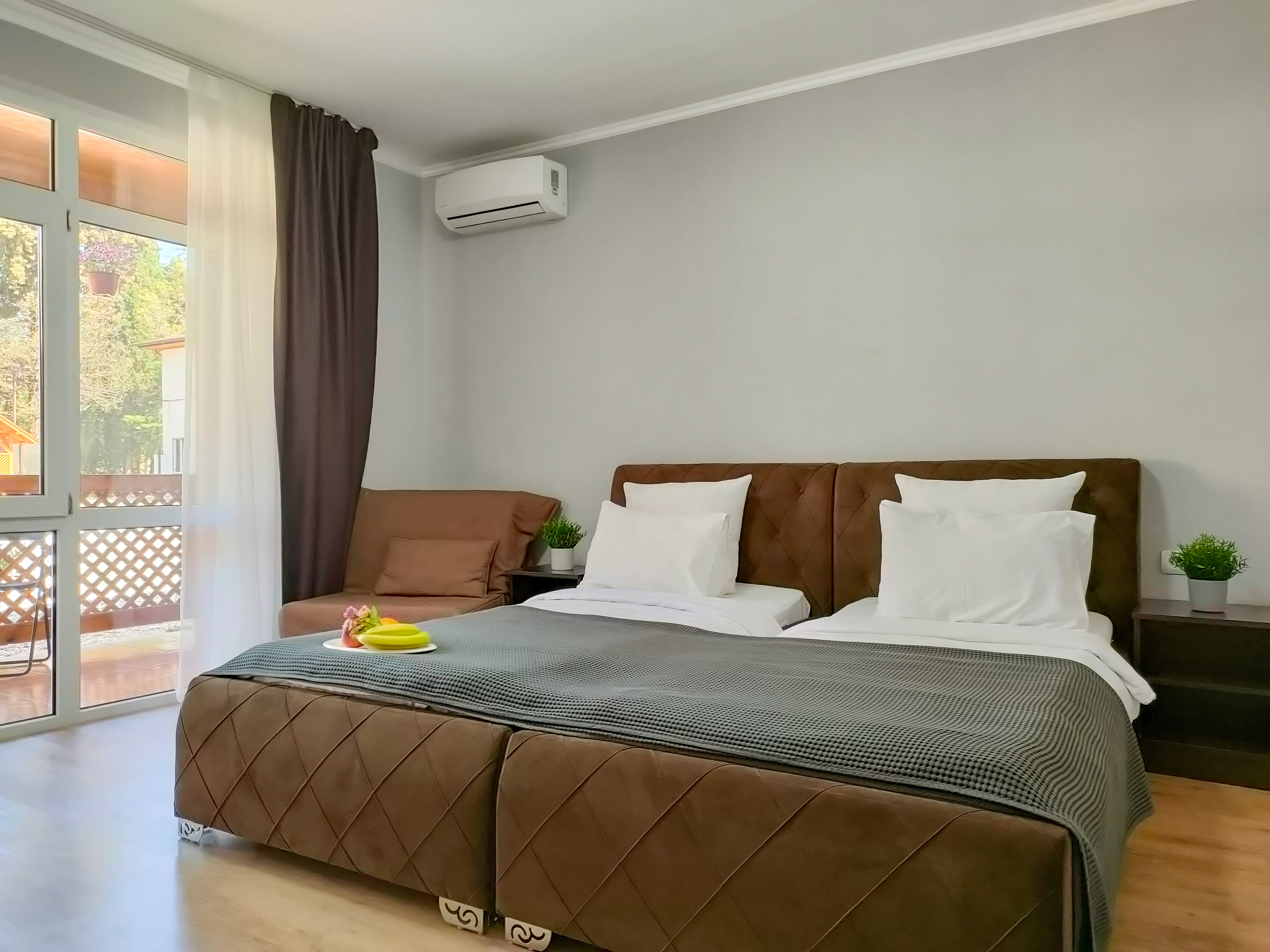 Семейный 4-местный 2-комнатный с балконом корпус 1