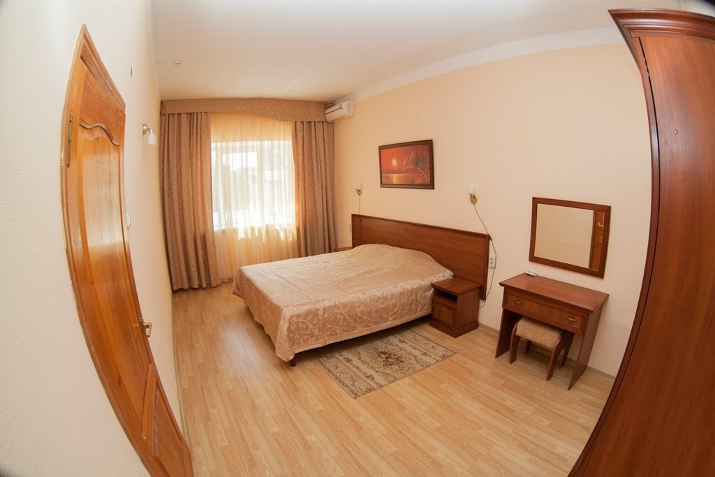 Посмотреть в галерее 2-комнатный двухместный номер Корпус №1/2