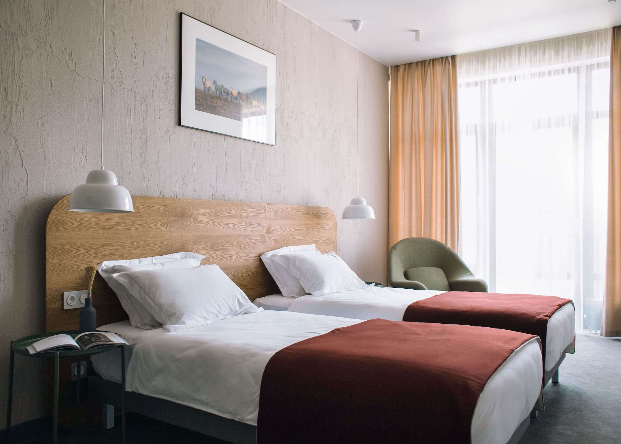 Коттедж 4-местный ЛЮКС (ASTRA, FIALKA, MELISSA)