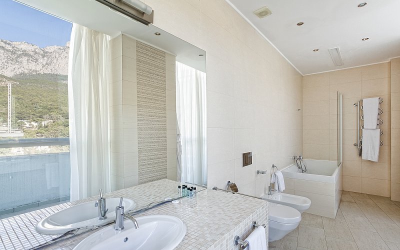 Superior Premier 2-местный 3-комнатный. корпус Парус