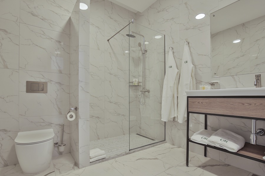 Junior Suite 2-местный 1-комнатный с террасой Side sea view-боковой вид на море