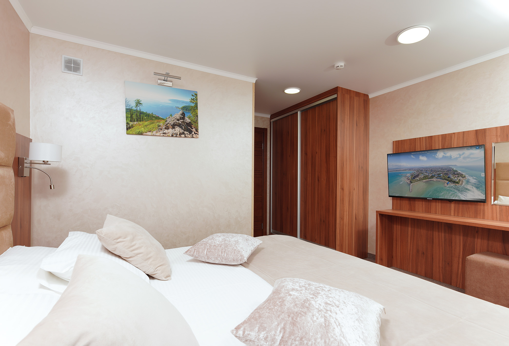 Посмотреть в галерее Junior Suite 2-местный 2-комнатный