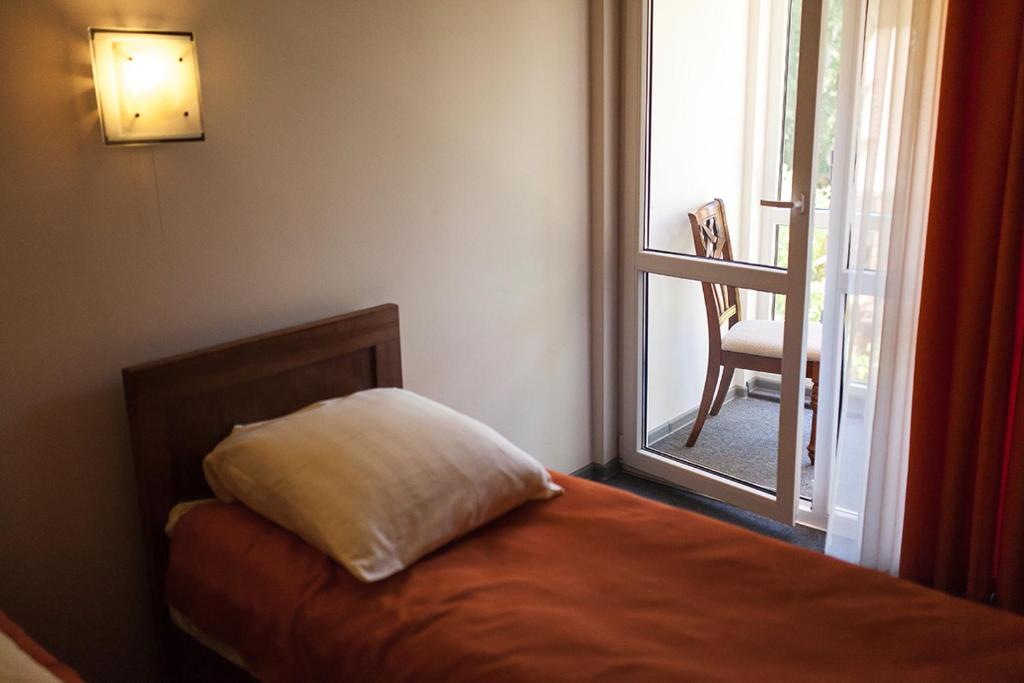 Стандарт 2-местный 1-комнатный с балконом/лоджией 24-26,31