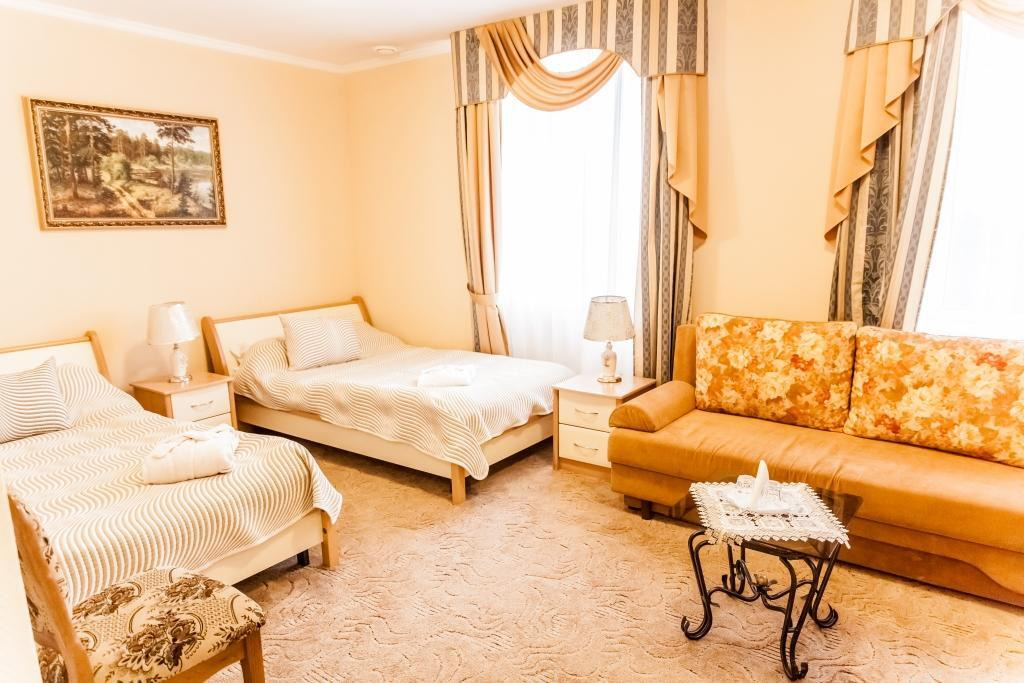 Семейный, основной корпус