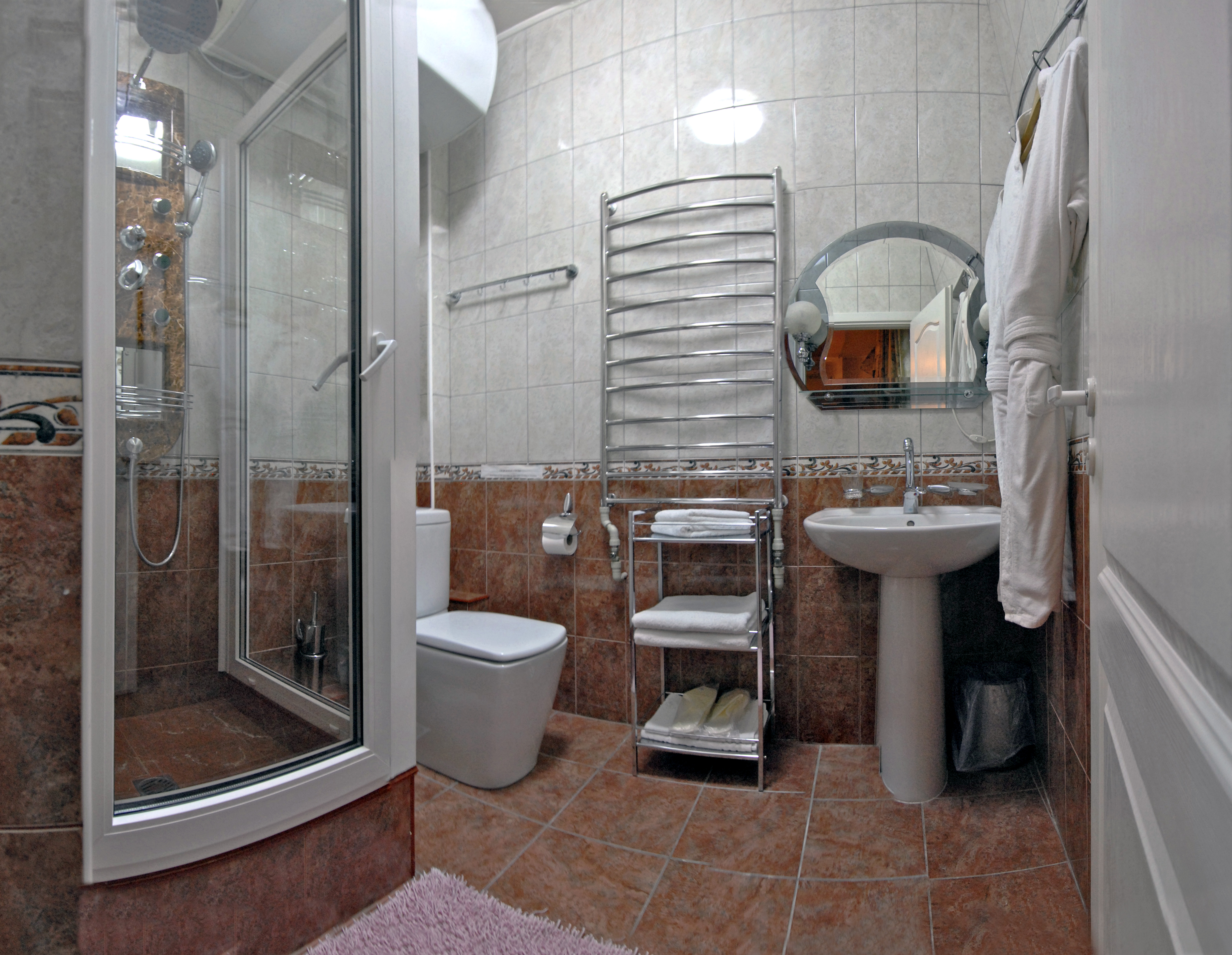 Посмотреть в галерее Стандартный 2-местный 1-комнатный №107