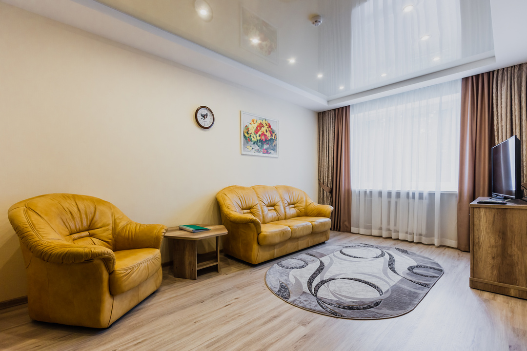 Люкс 3-местный 4-комнатный корпус 3 (10)