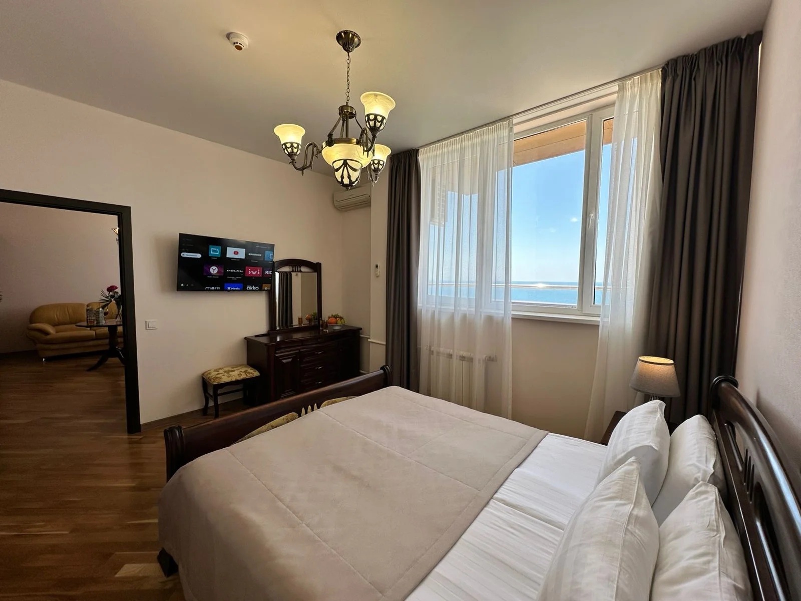 Люкс 2-комнатный, корпус Приморский