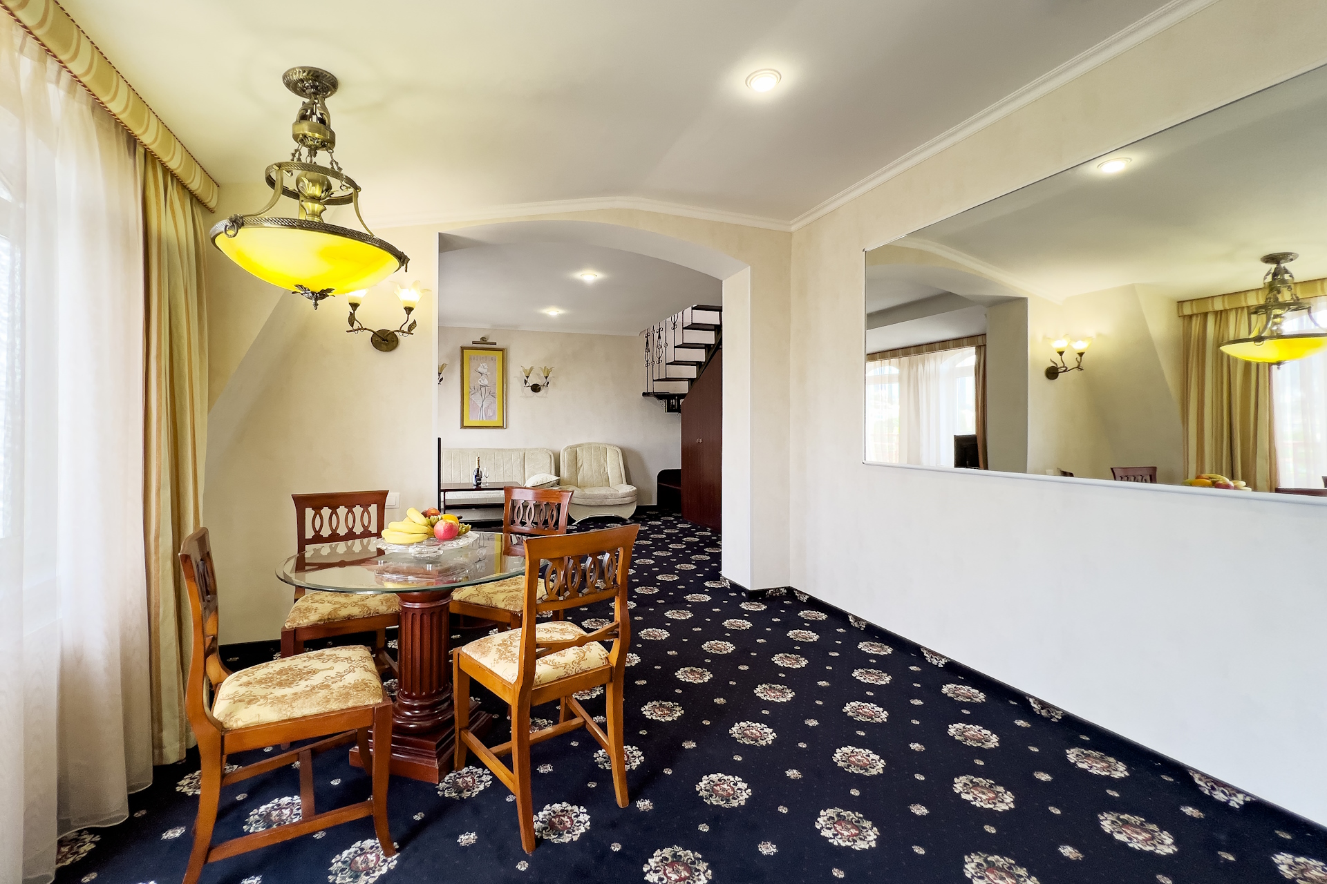 Посмотреть в галерее Suite Duplex 2-местный
