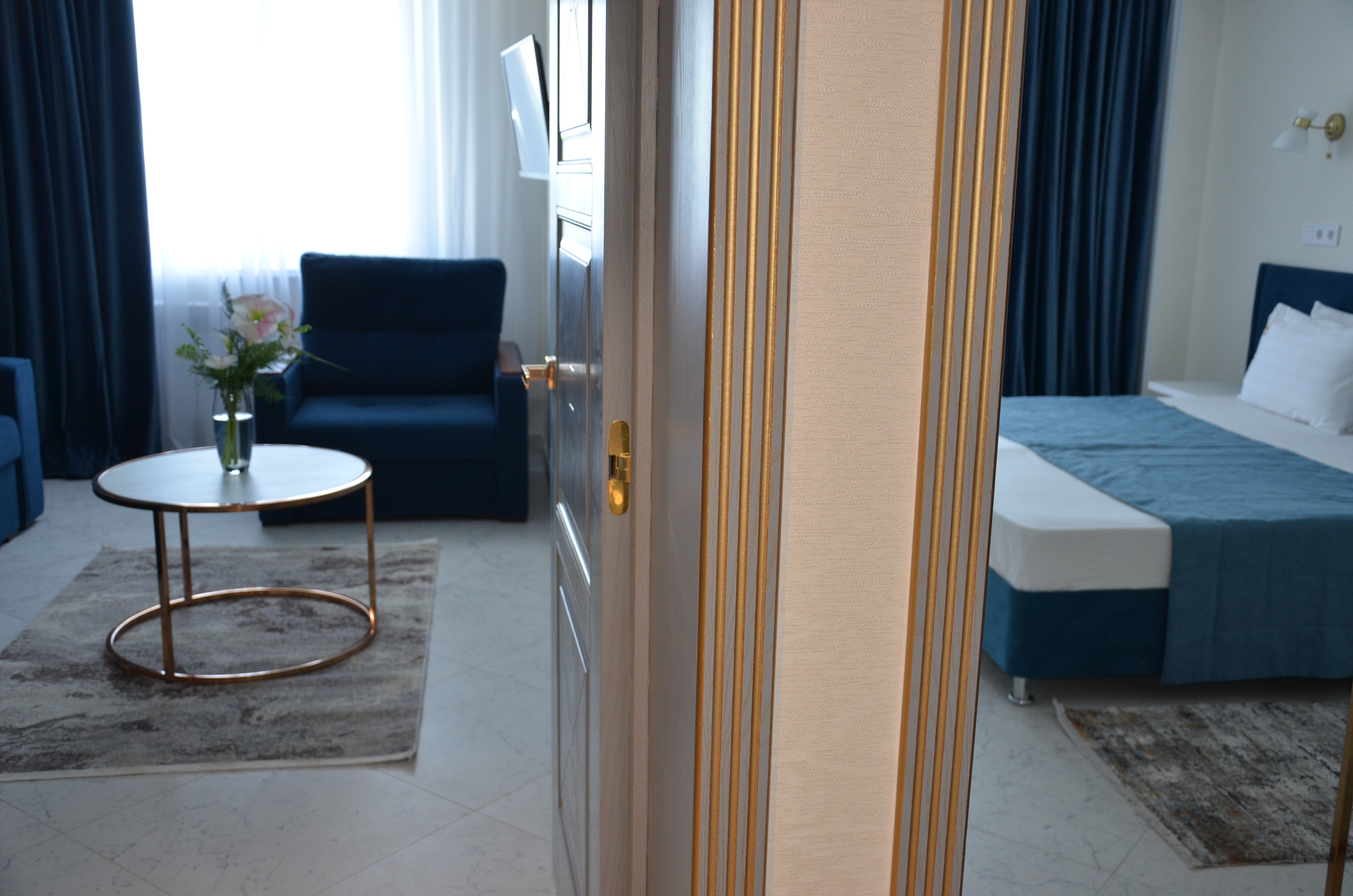 Люкс Стандарт 2-местный 2-комнатный корпус Бриз