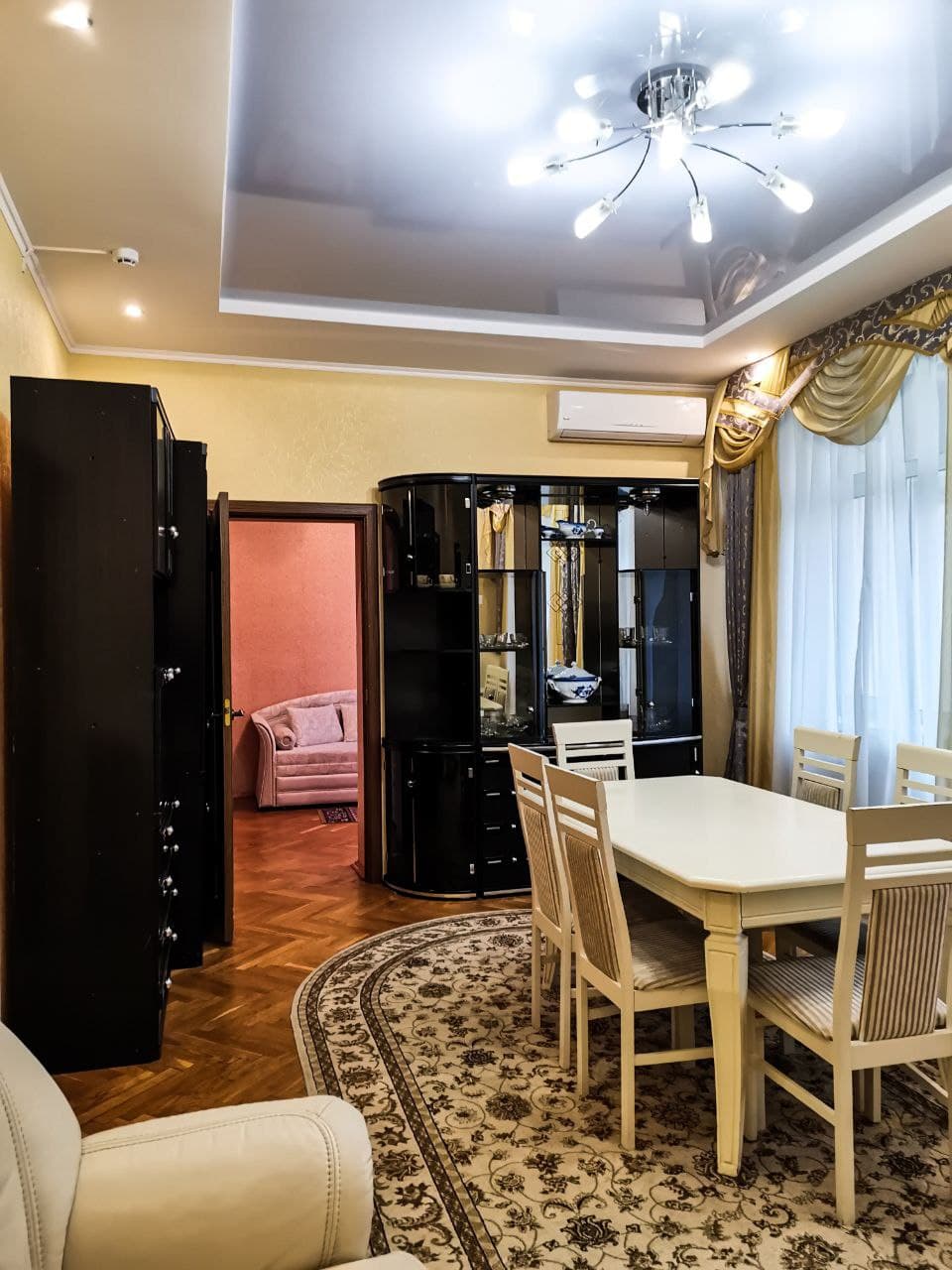 Посмотреть в галерее Апартаменты 3-местные 3-комнатные Апартаменты