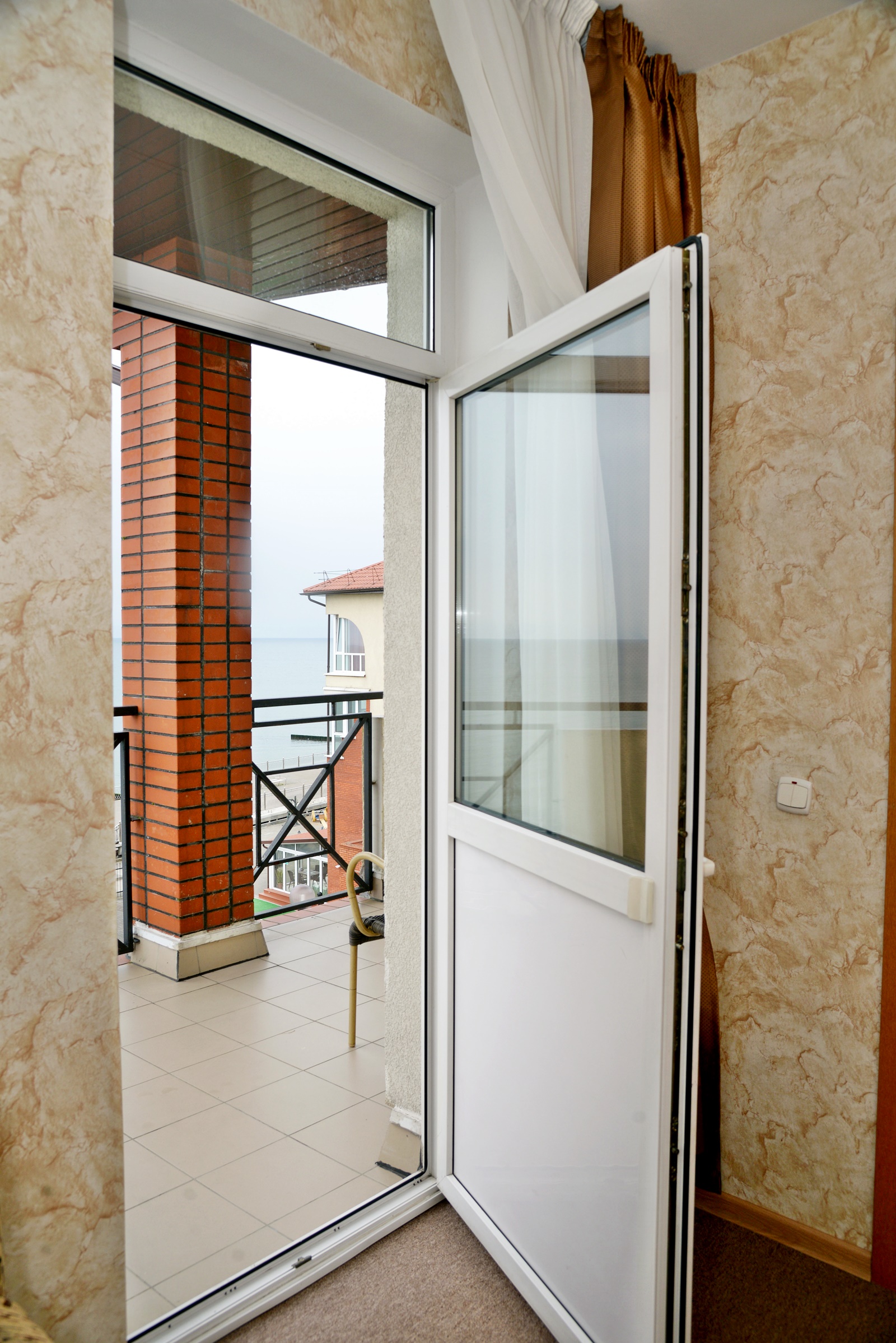 Семейный 2-местный 2-х комнатный корпус B вид на море