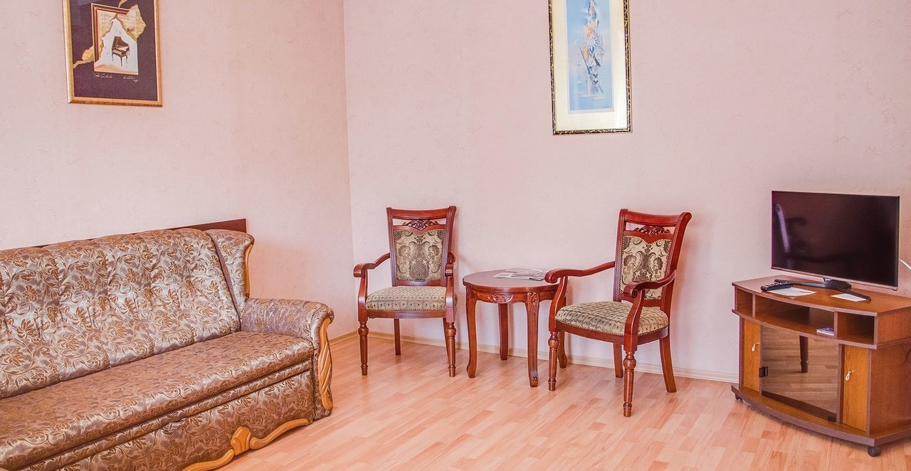 Посмотреть в галерее «FAMILY SUITE»