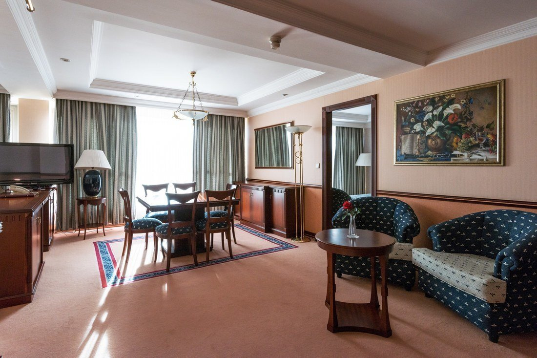 Апартаменты, Бизнес корпус