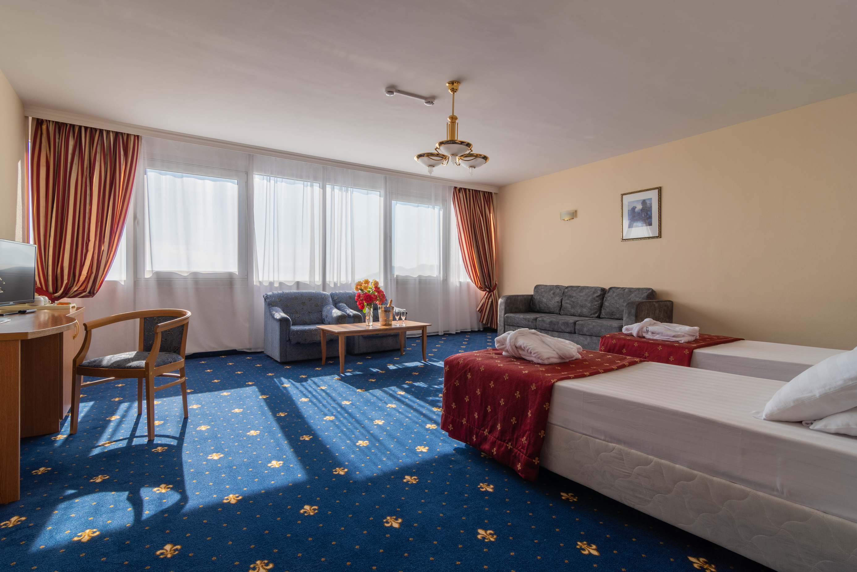 Посмотреть в галерее Джуниор сюит 2-местный корпус 2