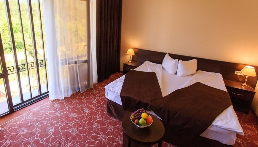 Стандарт с видом на горы