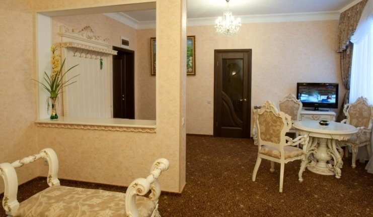 Посмотреть в галерее Королевский Люкс