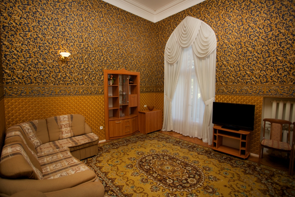 Люкс 2-местный 3-комнатный корпус 1