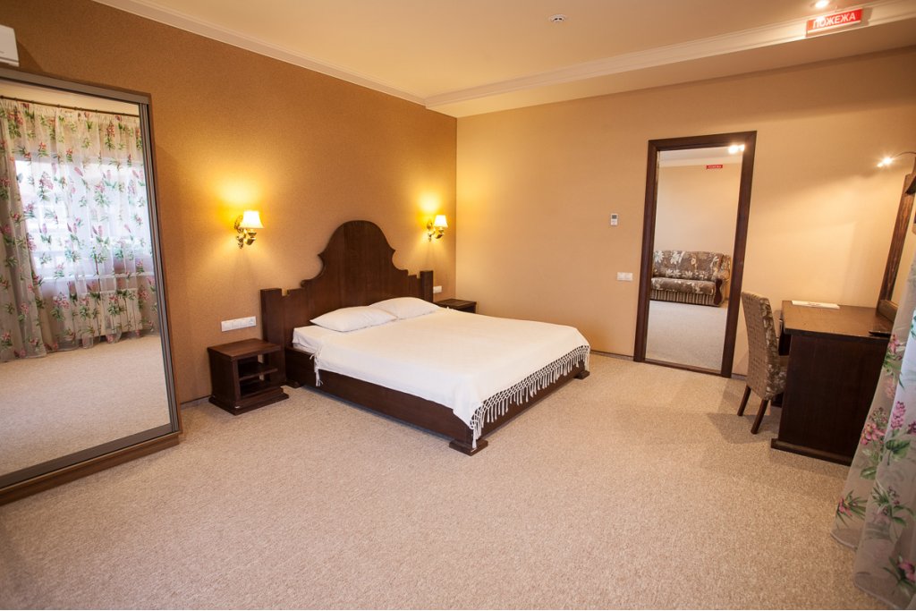 Lux COMFORT 2-местный 2-комнатный корпус 1