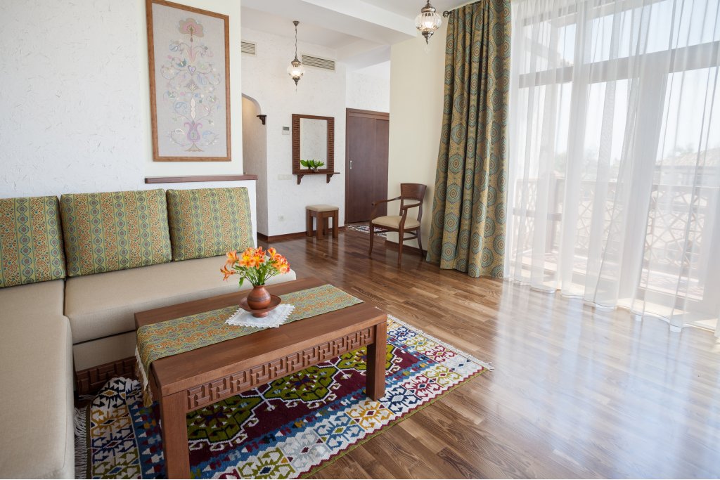 Люкс 2-местный 2-комнатный Зейтун