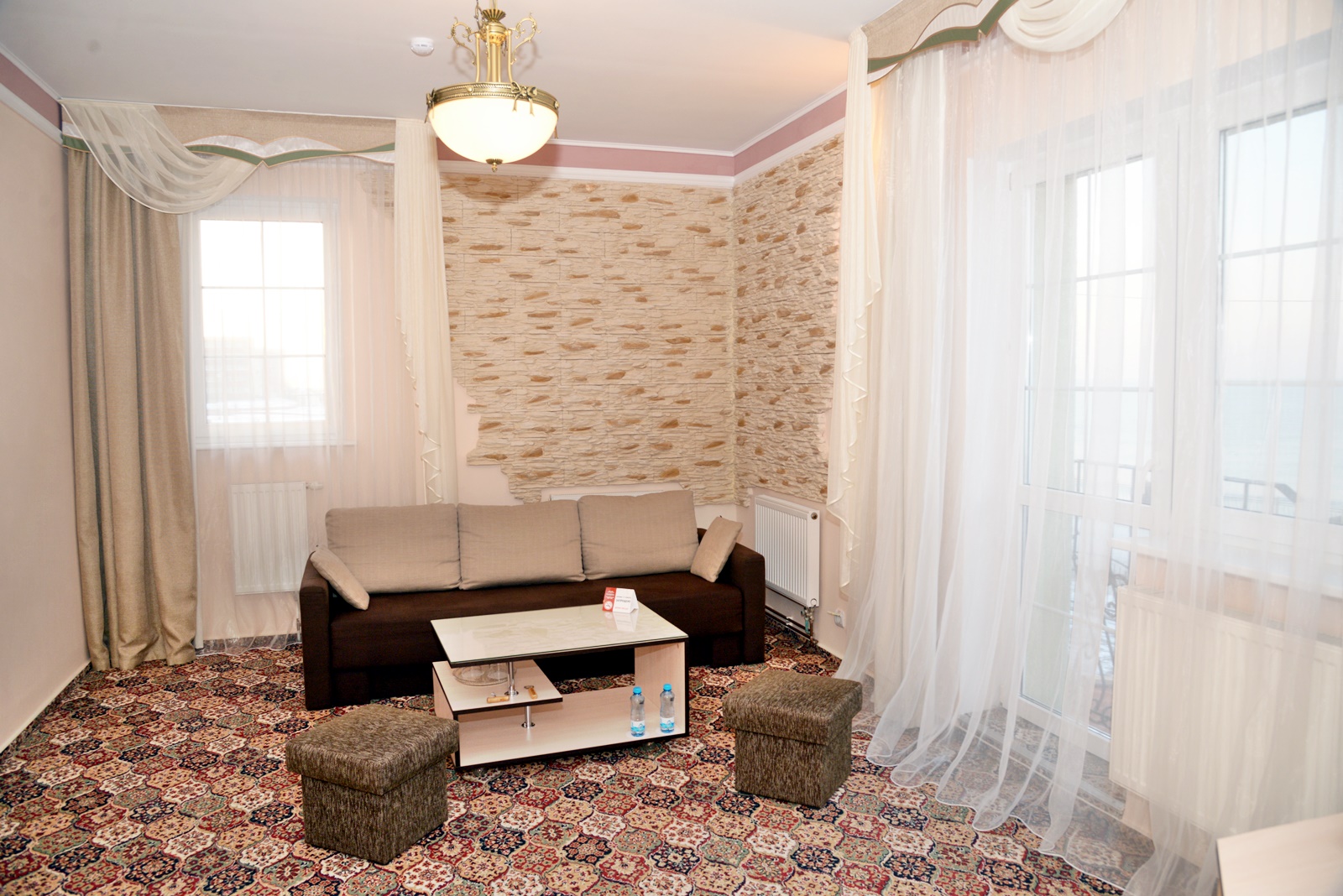 Люкс 2-местный 2-комнатный корпус С боковой вид на море