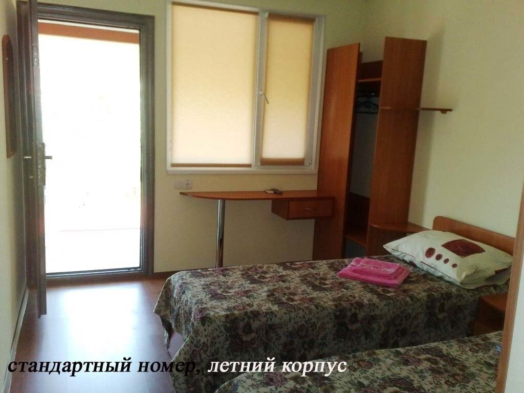 Посмотреть в галерее Летний корпус