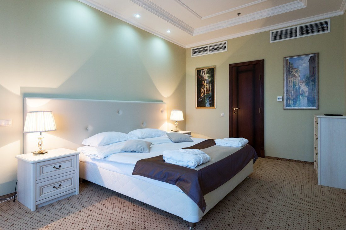 Апартаменты, Основной корпус