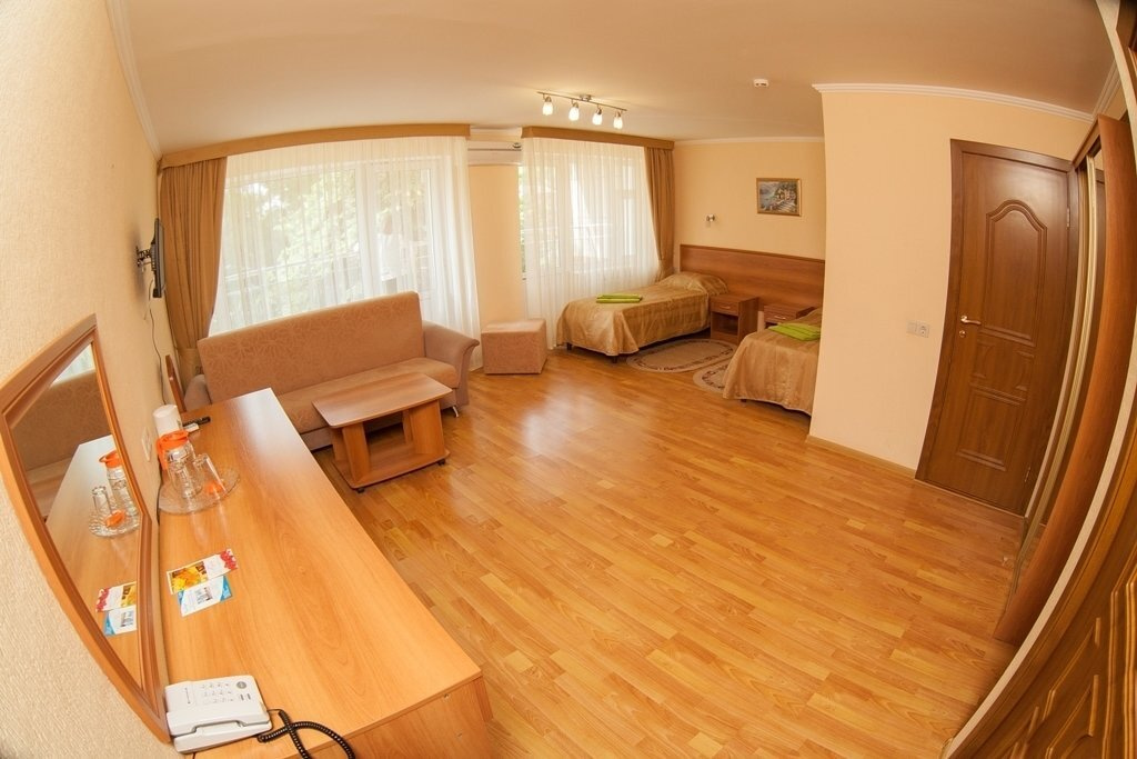 Посмотреть в галерее 1-комнатный двухместный номер Корпус №1/2