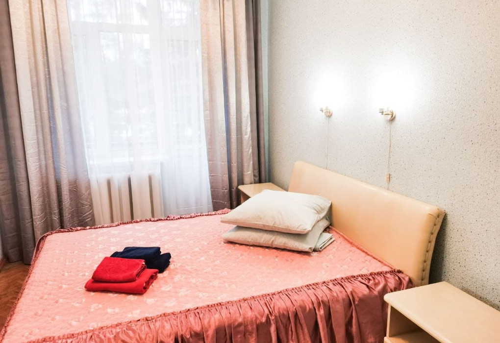2-мест.(разм. в 3-мест.) 3-комн. апартамент