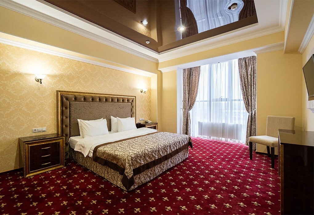 Посмотреть в галерее 2-мест.(разм. в 4-мест.) 3-комн. люкс