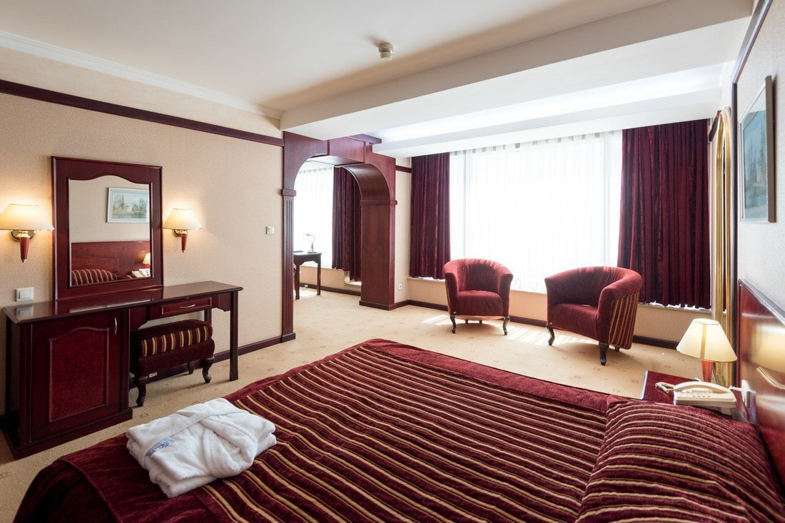 Люкс Премиум, Бизнес корпус