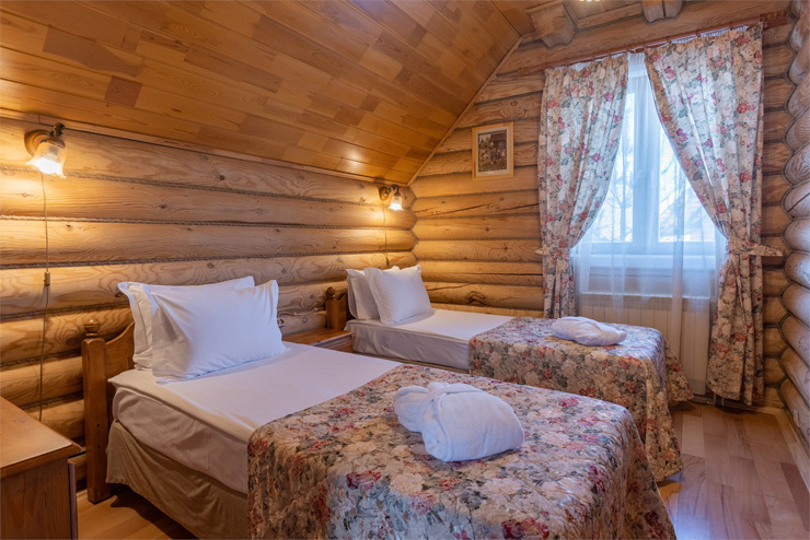 Коттедж 2 этажный  4 местный