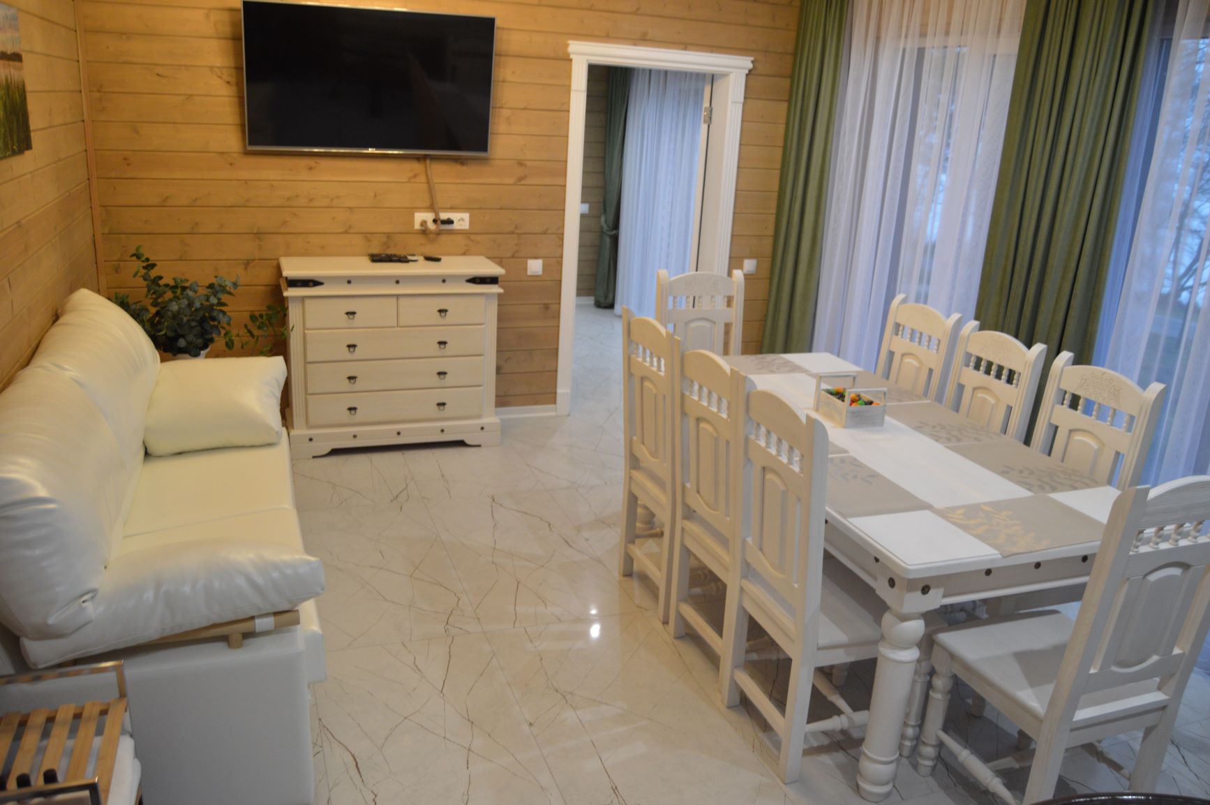 Коттедж 8-местный 4-комнатный