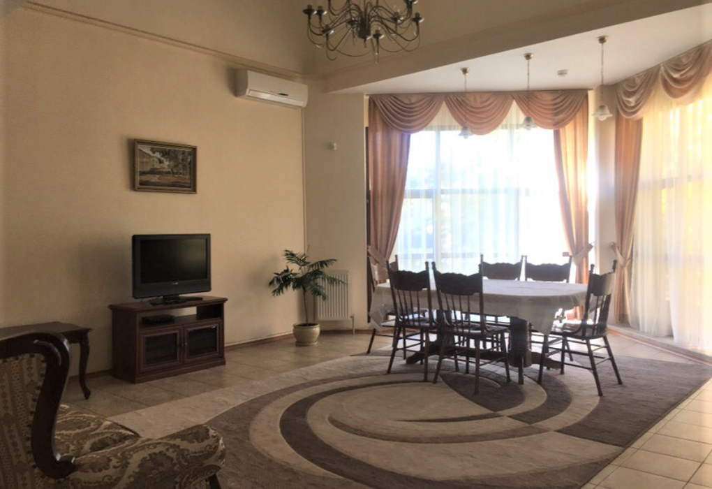 2-мест.(разм. в 6-мест.) коттедж №4