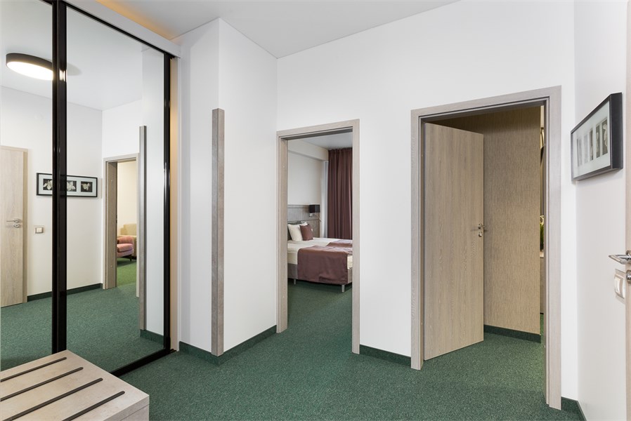 Люкс 4-местный 2-комнатный