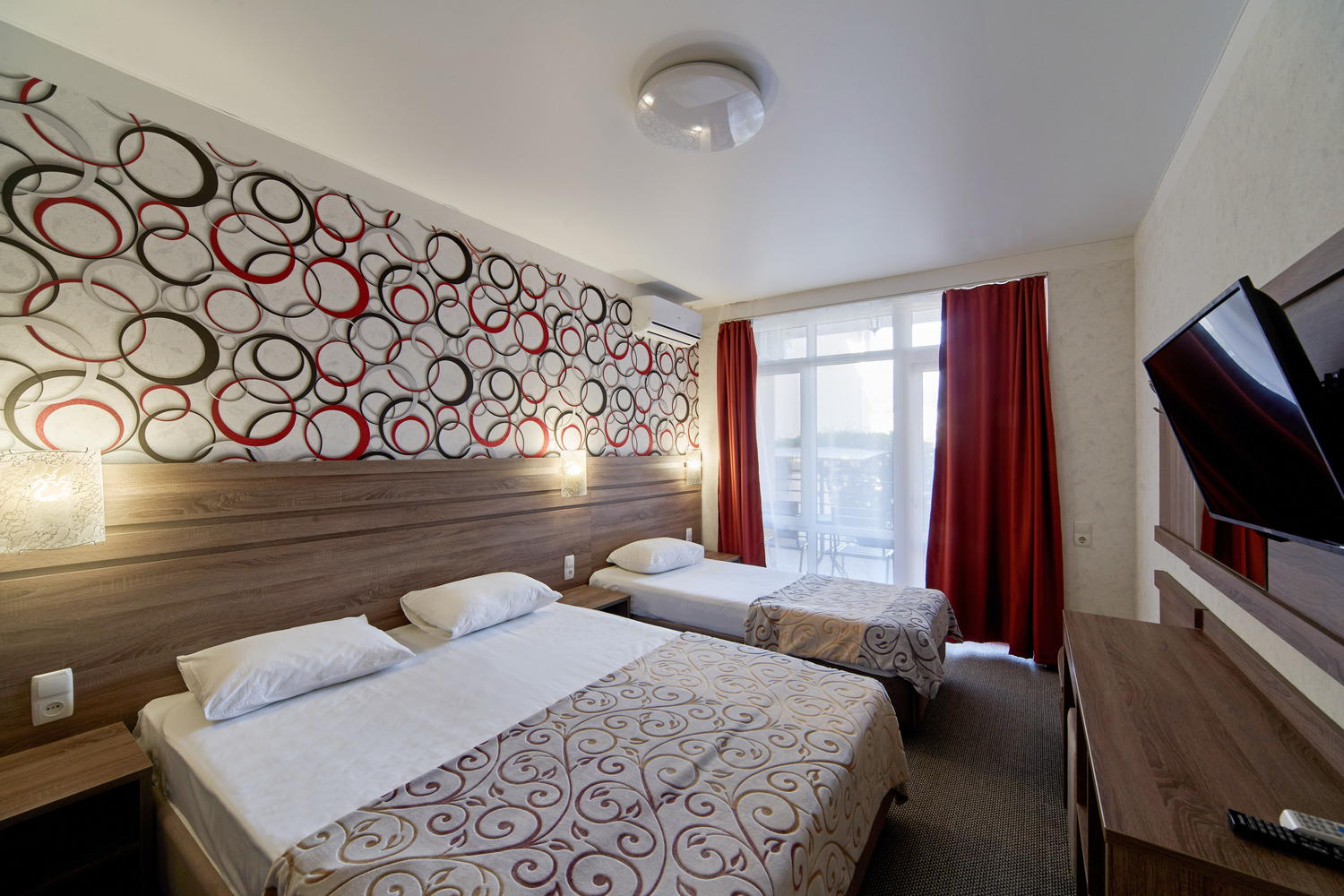 Стандартный 3-местный с балконом или террасой