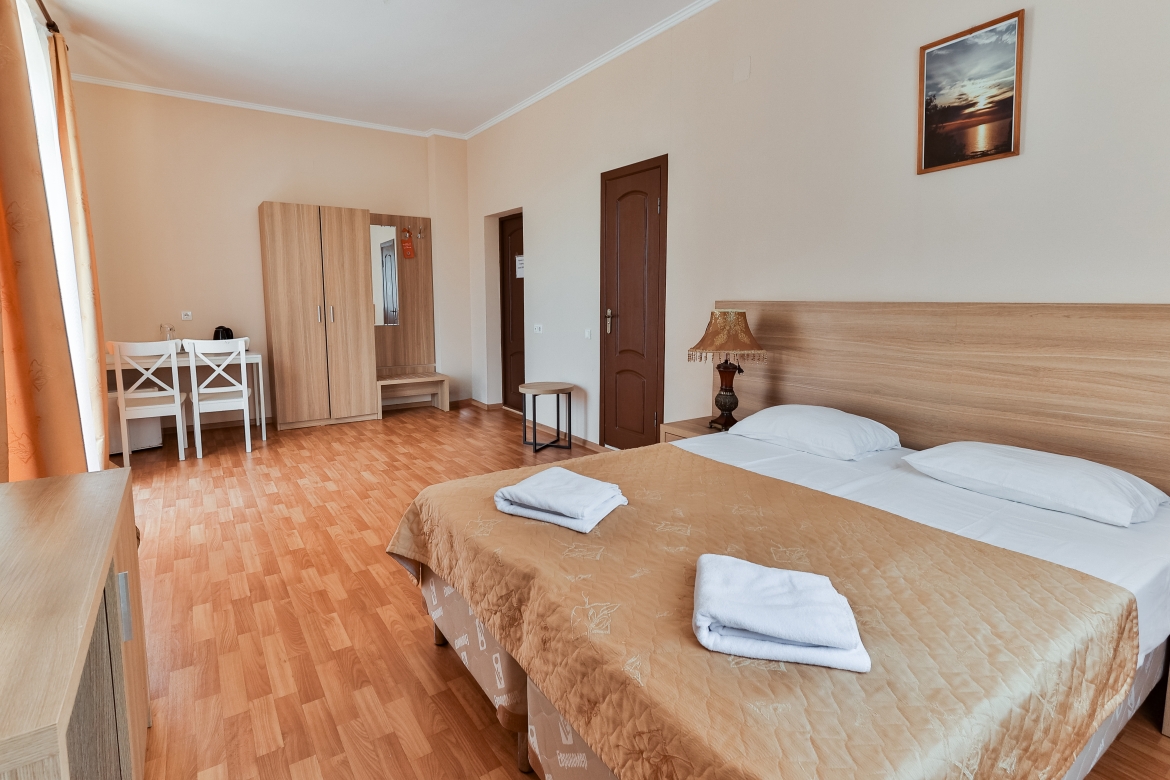 Улучшенный Стандарт Улучшенный с балконом