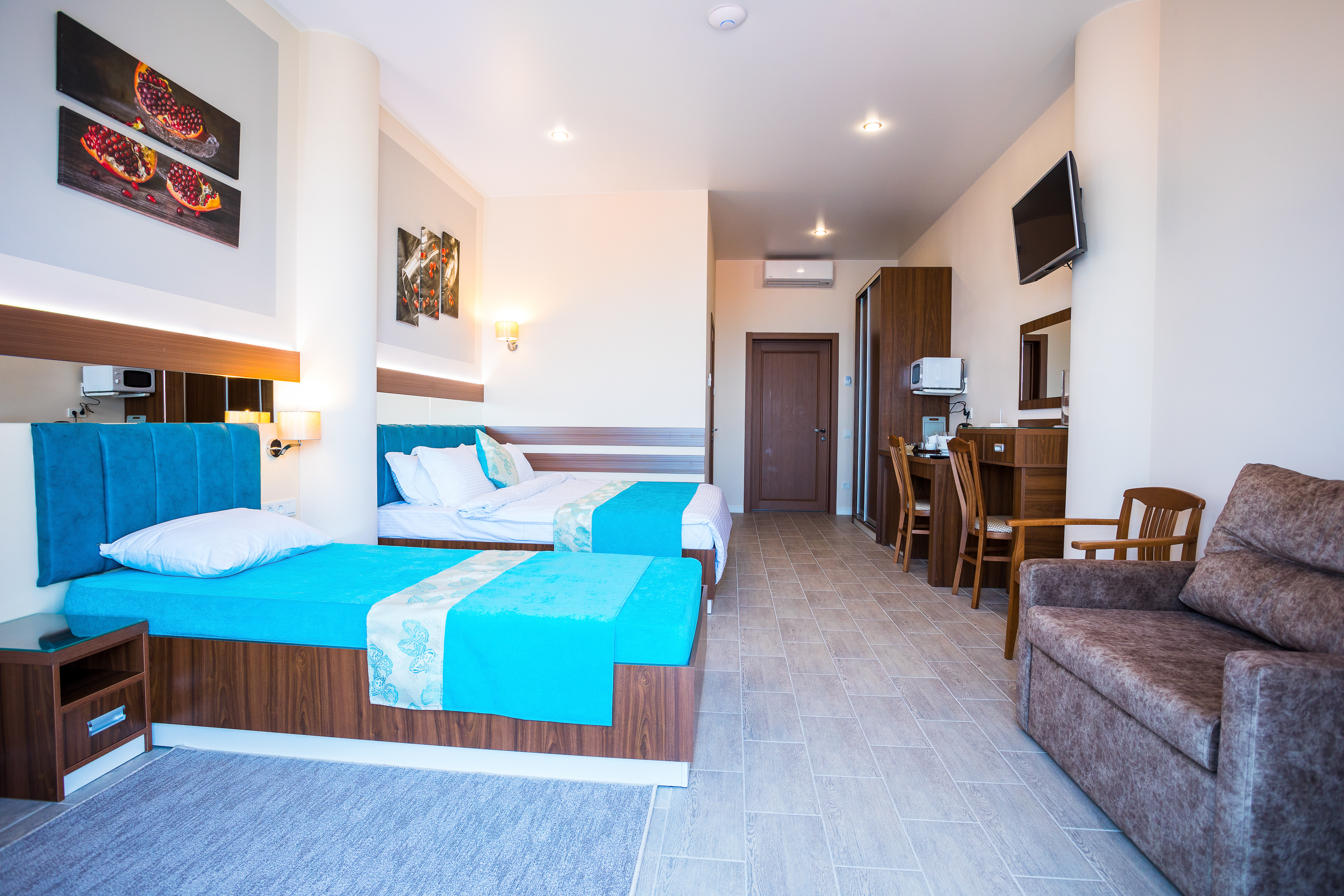 Полулюкс 2-местный с видом на море корпус А