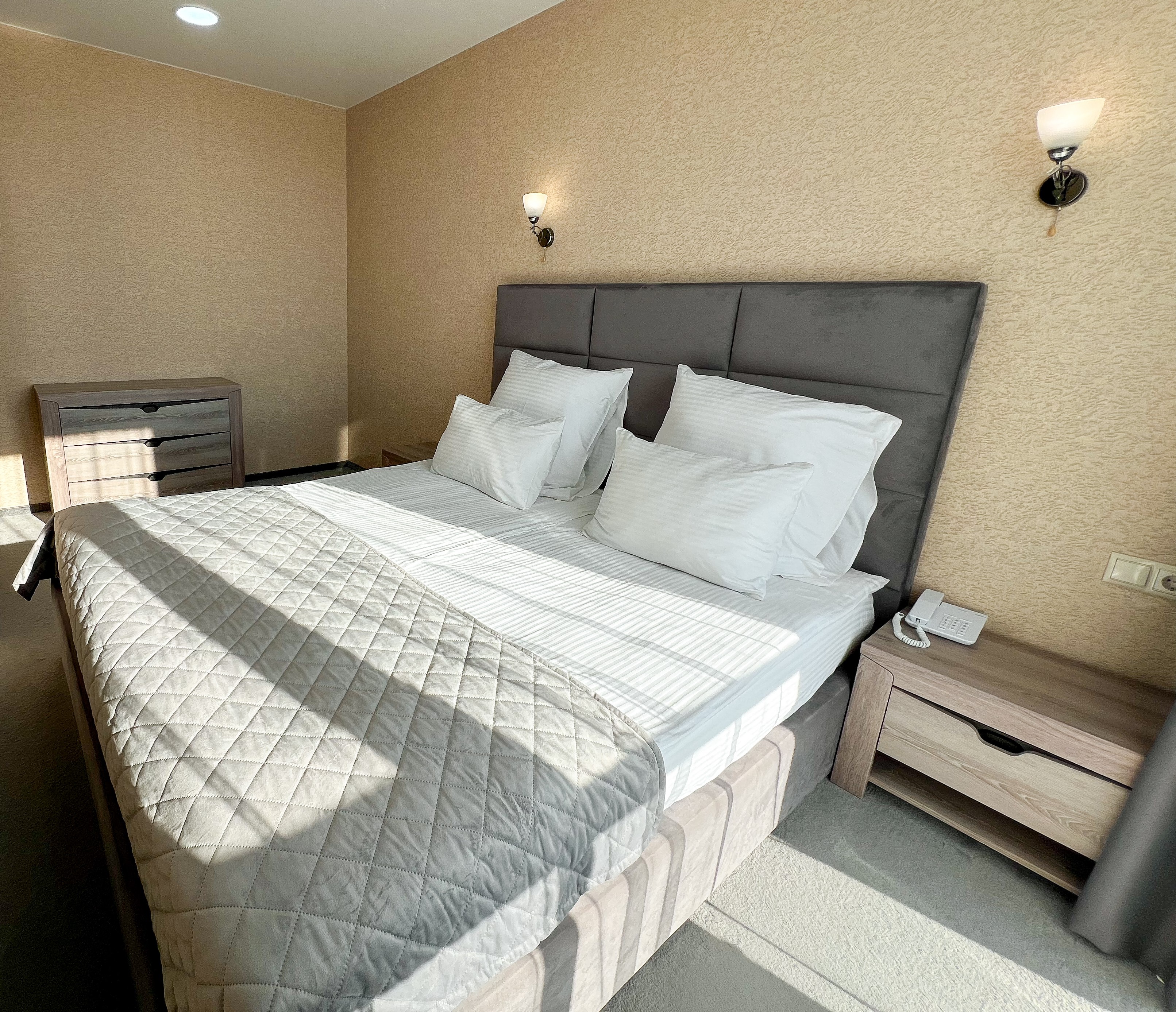 Посмотреть в галерее Suite 2-местный 2-комнатный