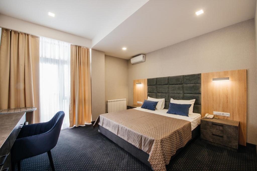 Стандарт 2-местный с балконом и видом на море