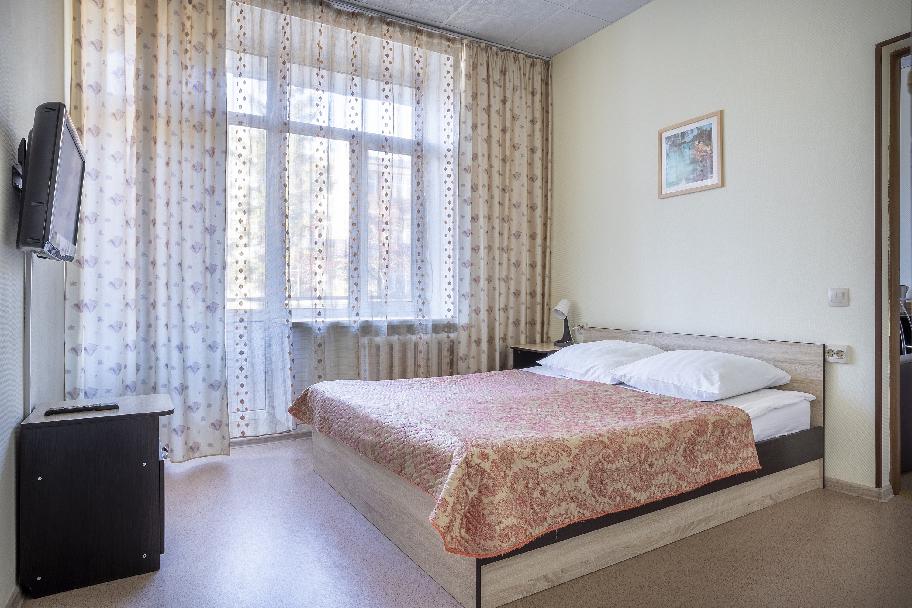 Посмотреть в галерее Junior Suite 2-местный 2-комнатный