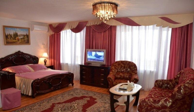 Посмотреть в галерее Люкс VIP 2-комнатный