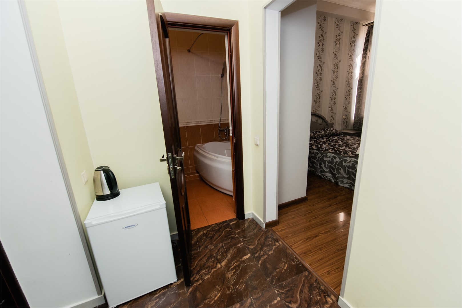 Студия 1 комнатная  студия