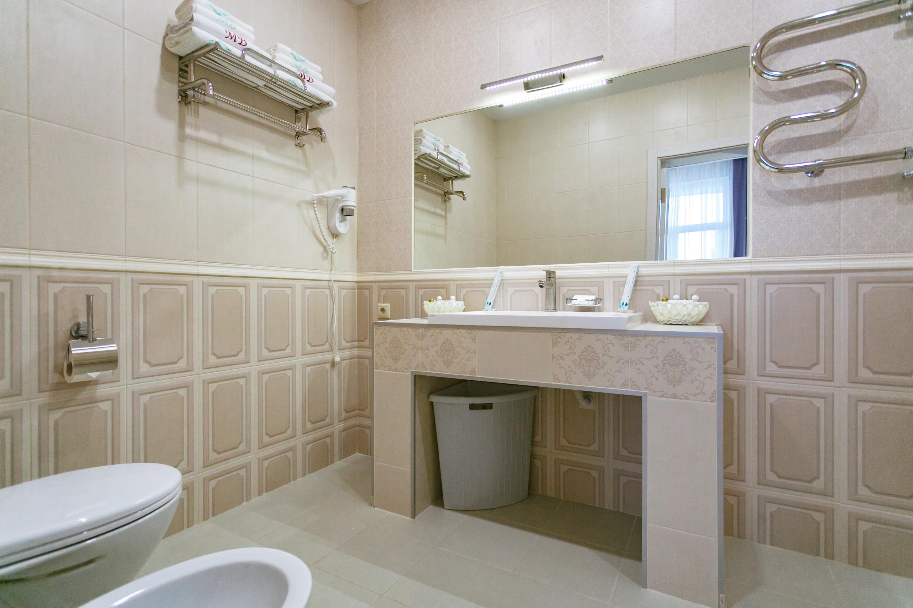 Апартаменты 2-местный 3-комнатный Салют 