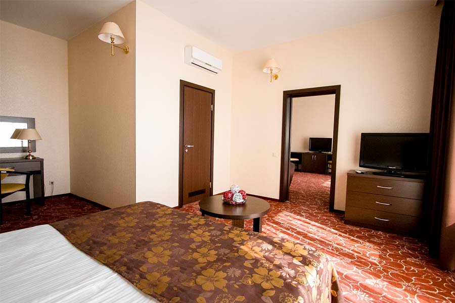 Люкс 2-местный 2-комнатный с видом на море и 2 балконами