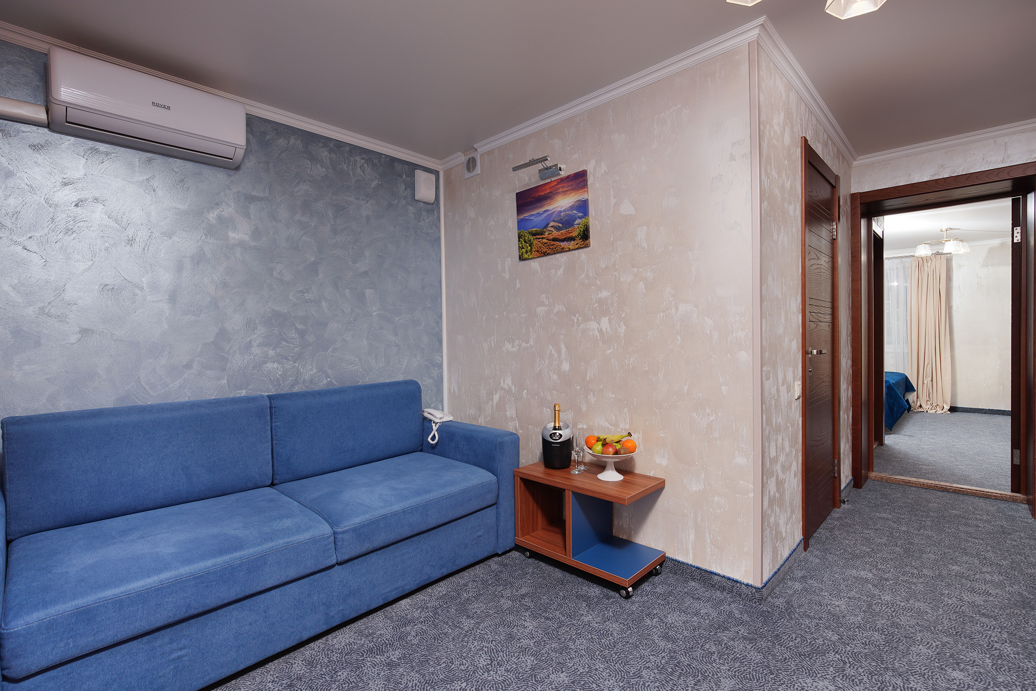 Посмотреть в галерее Junior Suite 2-местный 2-комнатный
