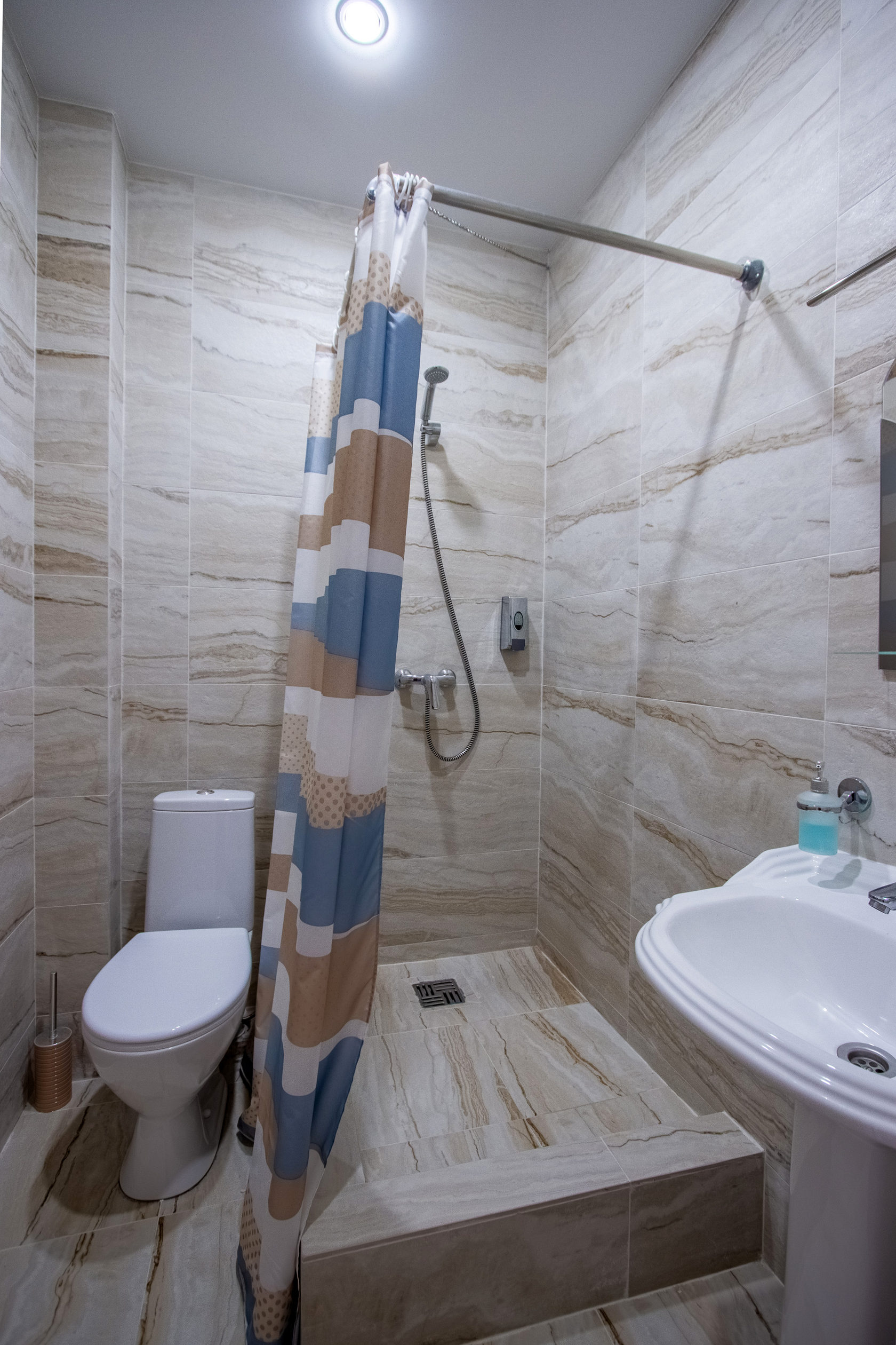 Посмотреть в галерее Эконом 2 местный 2 комнатный б/б корп.4