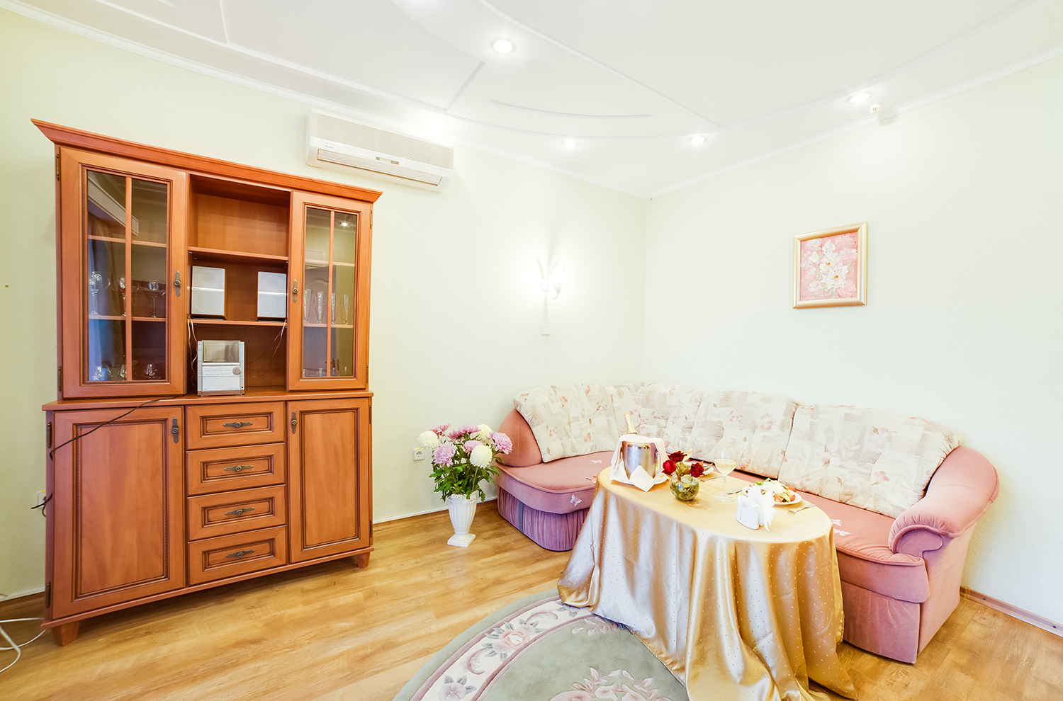 Люкс Цветочный 2-местный 2-комнатный