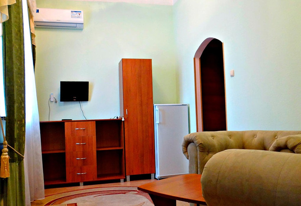 Посмотреть в галерее 2-мест. 2-комн. кинг сайз люкс, корп.1